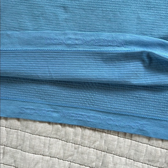 Lululemon swiftly tech sky light blue tank top 10​ - Picture 5 of 11